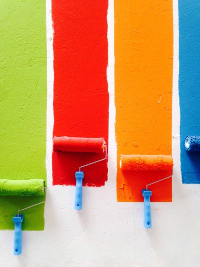 Differen colours of paint on wall